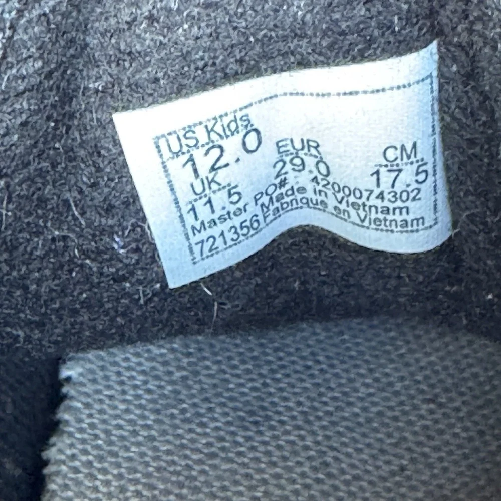 Size 12c‎ - VANS Old Skool V Black/Black  Kids Shoes